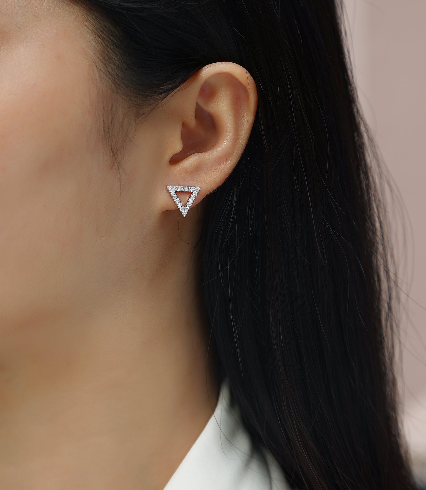 Unique Moissanite S925 Sterling Silver Platinum-plated Stud Earrings