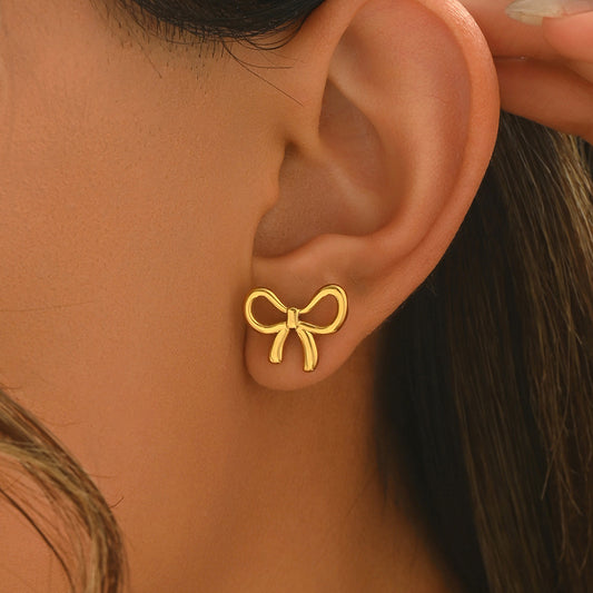 Lxalry – 18K Gold Plated Bow Earrings