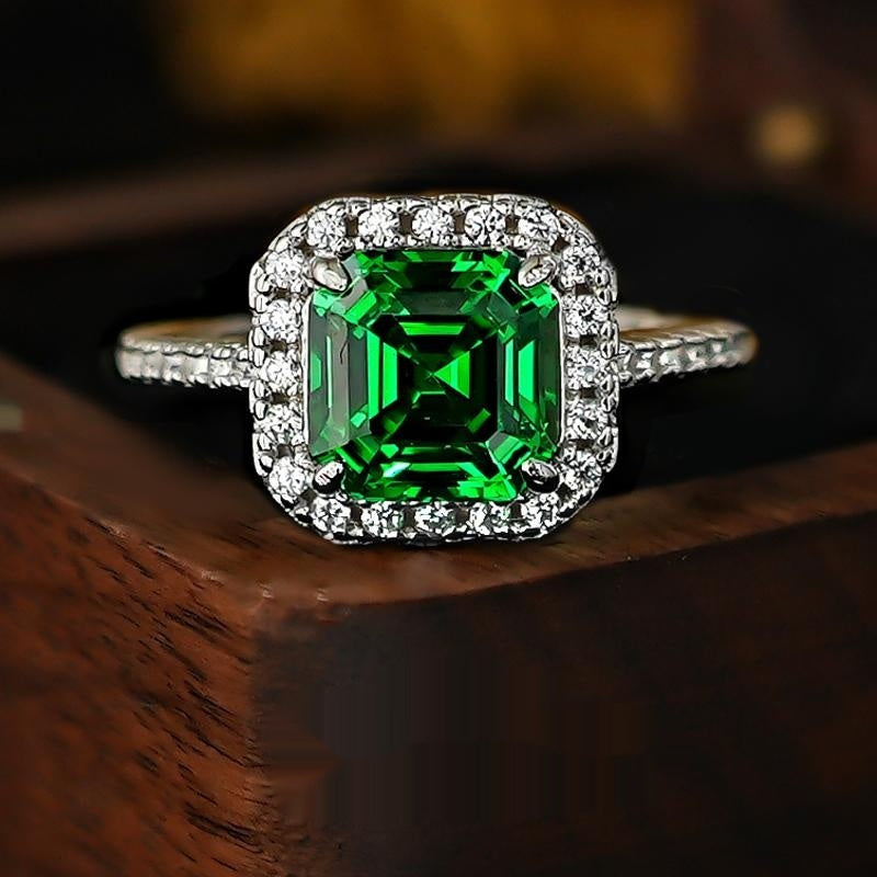 3-Carat Muzo Green Ring – 925 Silver, Gold Plated