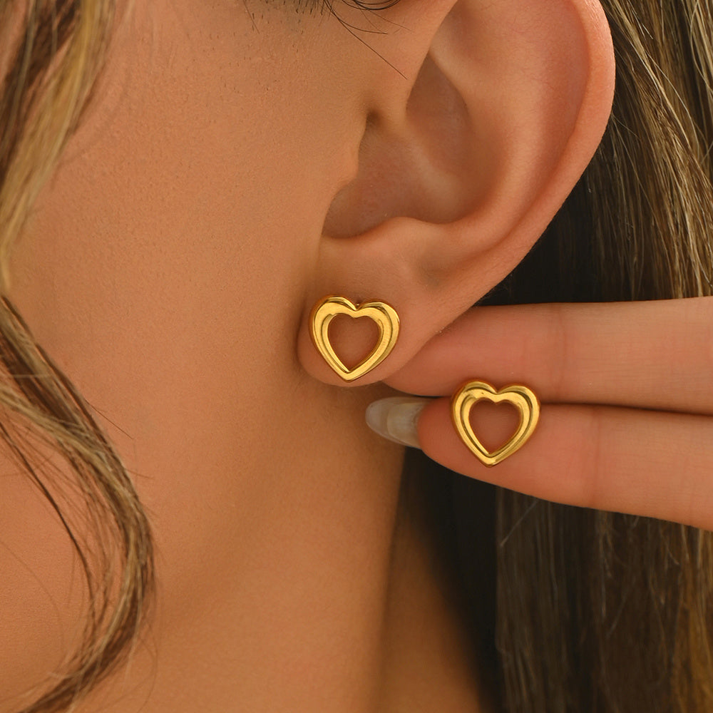 Lxalry – 18K Gold Plated Heart Earrings