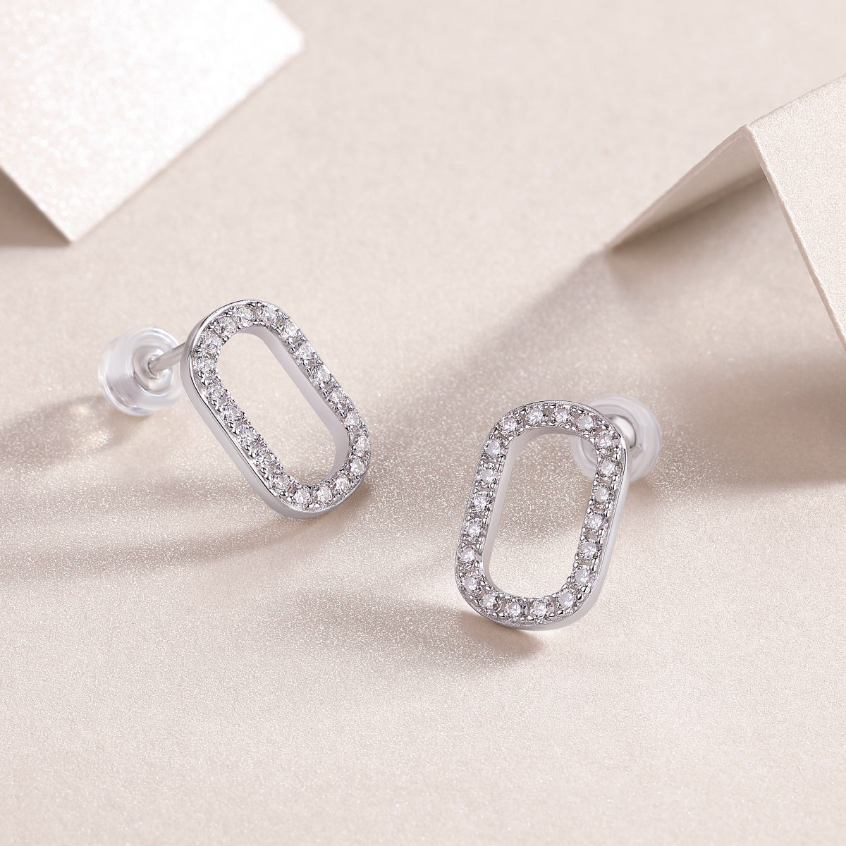 S925 Moissanite Sterling Silver Platinum-plated Stud Earrings