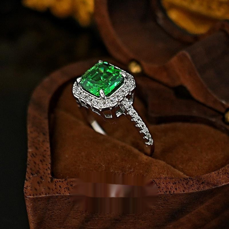 3-Carat Muzo Green Ring – 925 Silver, Gold Plated