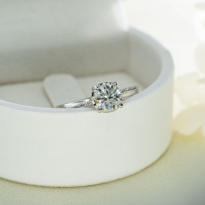 Moissanite Women's Diamond Ring Four Colors