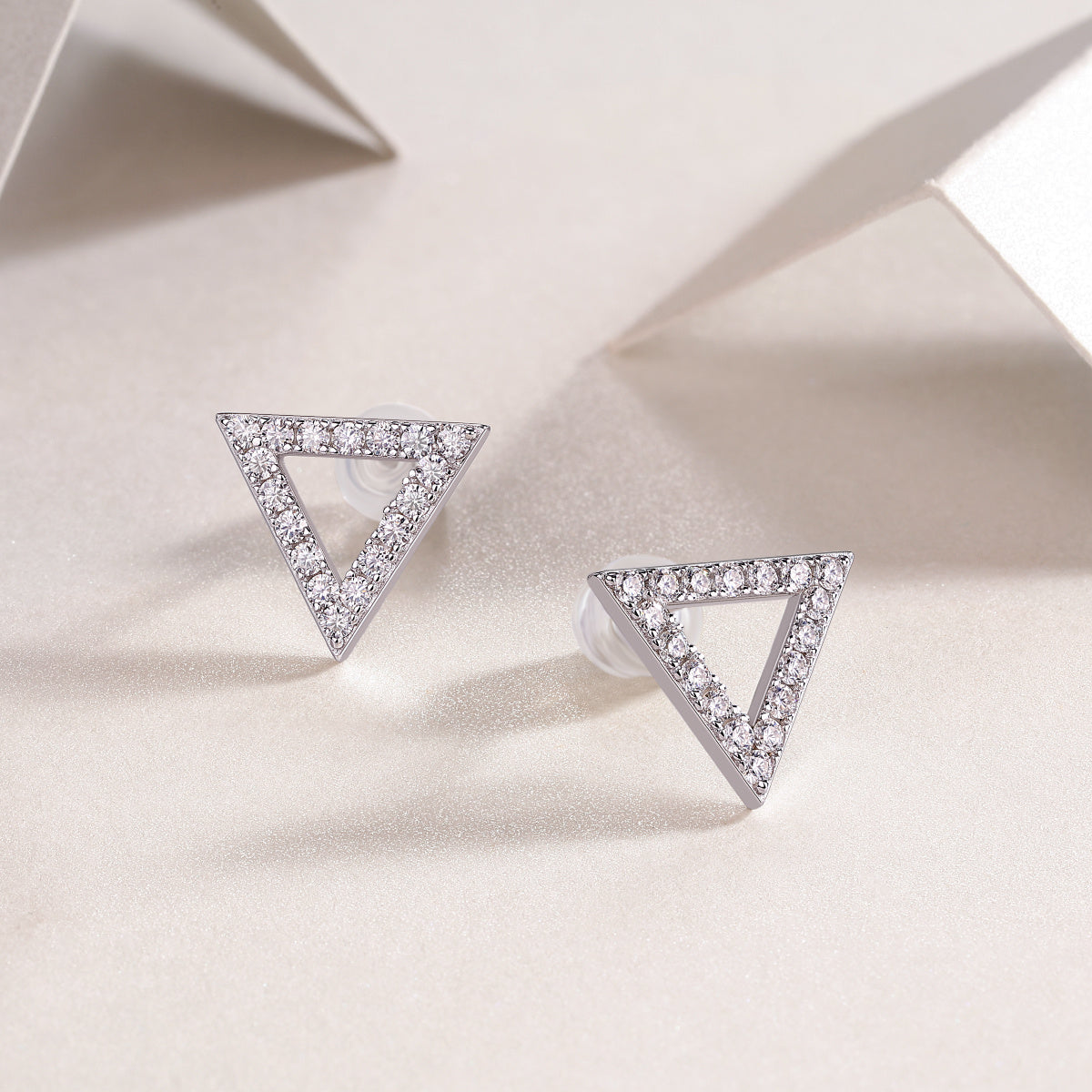 Unique Moissanite S925 Sterling Silver Platinum-plated Stud Earrings