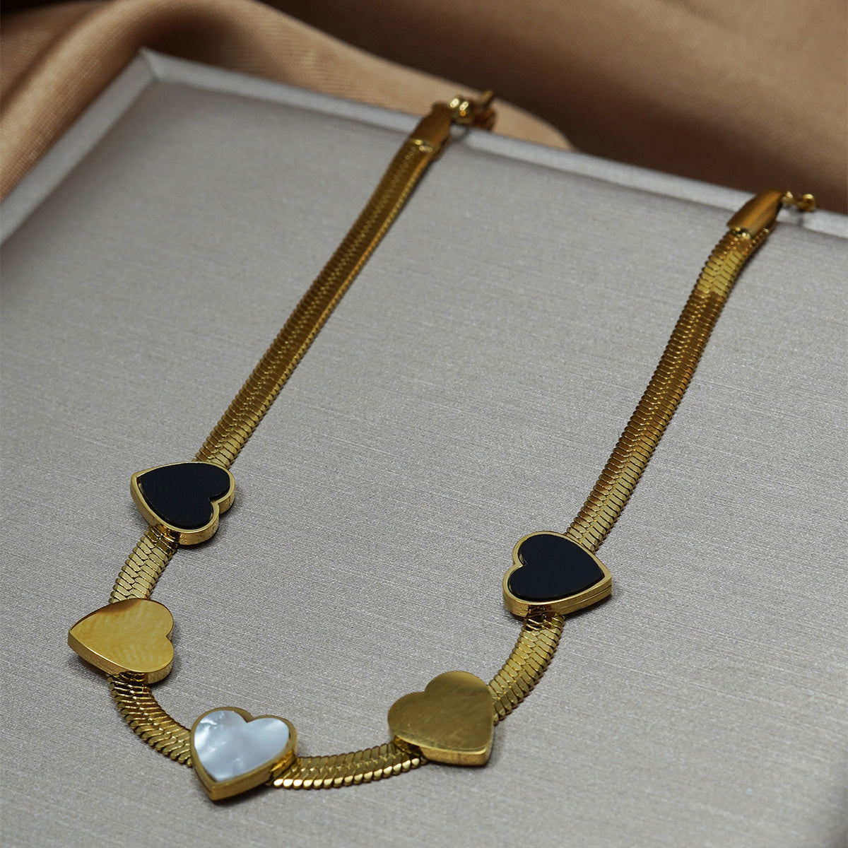 Lxalry – 18K Gold Plated Heart Necklace & Bracelet Set | Romantic Elegance