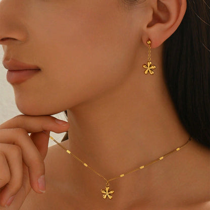 18K Gold Plated Flower Necklace & Earrings Set