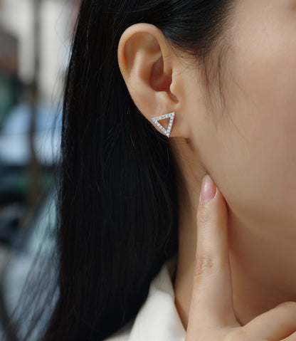 Unique Moissanite S925 Sterling Silver Platinum-plated Stud Earrings