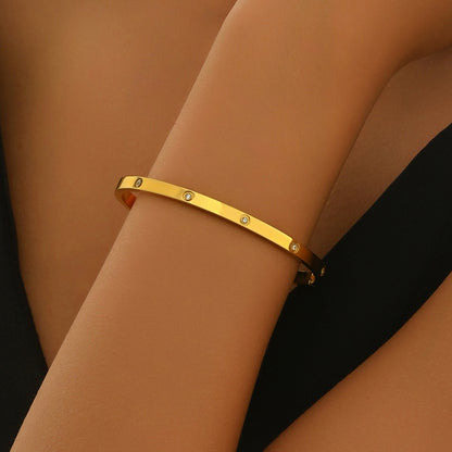 18K Gold Plated Minimalist Bracelet – Hypoallergenic, Tarnish-Free, Everyday Luxury Gift